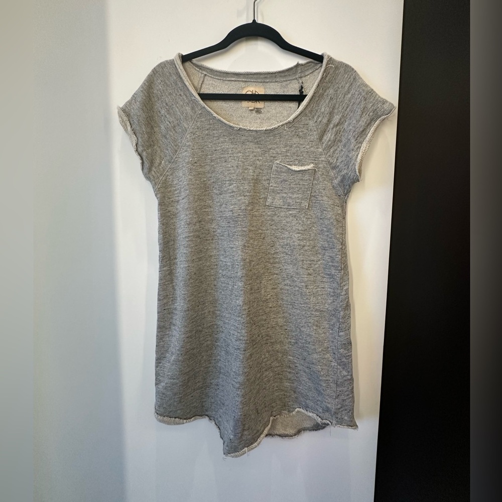 Chaser short sleeved sweatshirt dress with chest pocket Heather Gray NWT Sz S